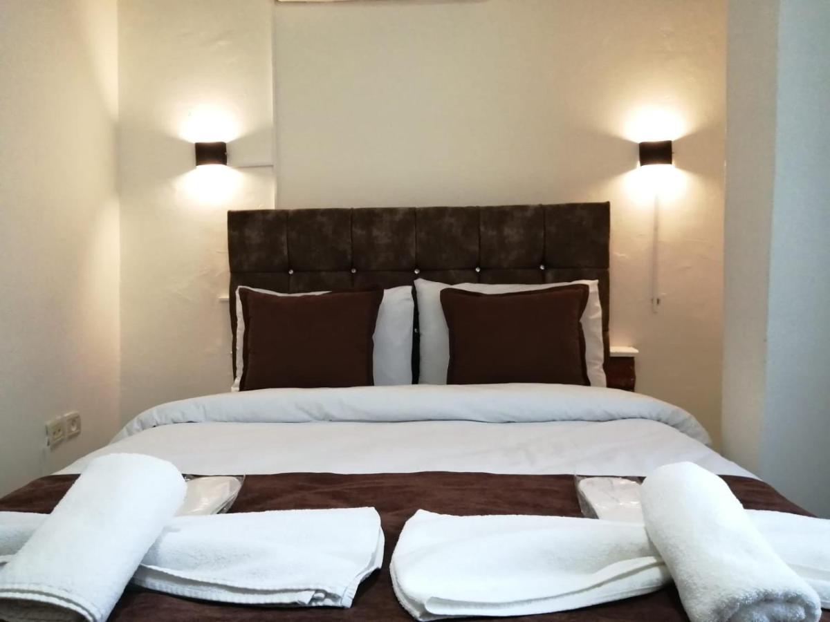 Dos Hermanos Hotel Istanbul Bagian luar foto