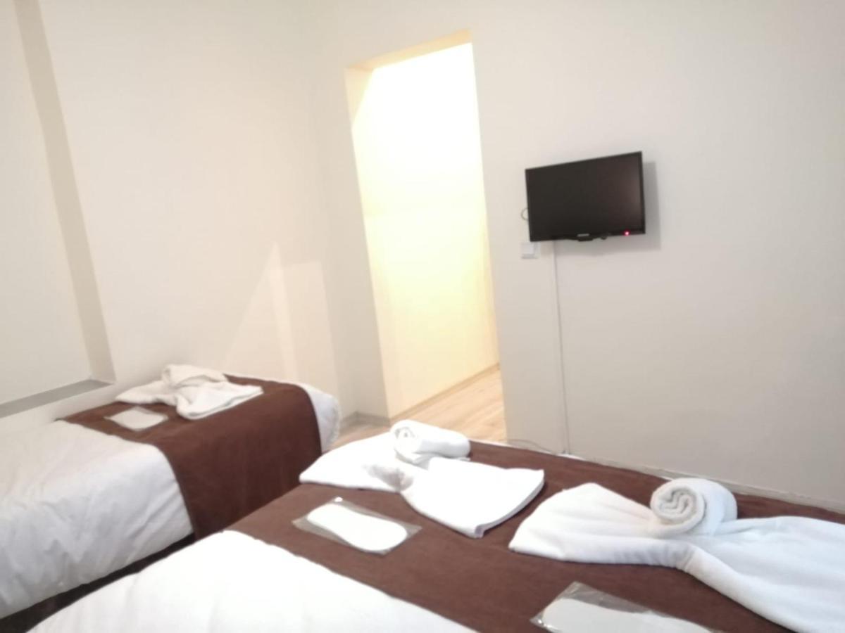 Dos Hermanos Hotel Istanbul Bagian luar foto